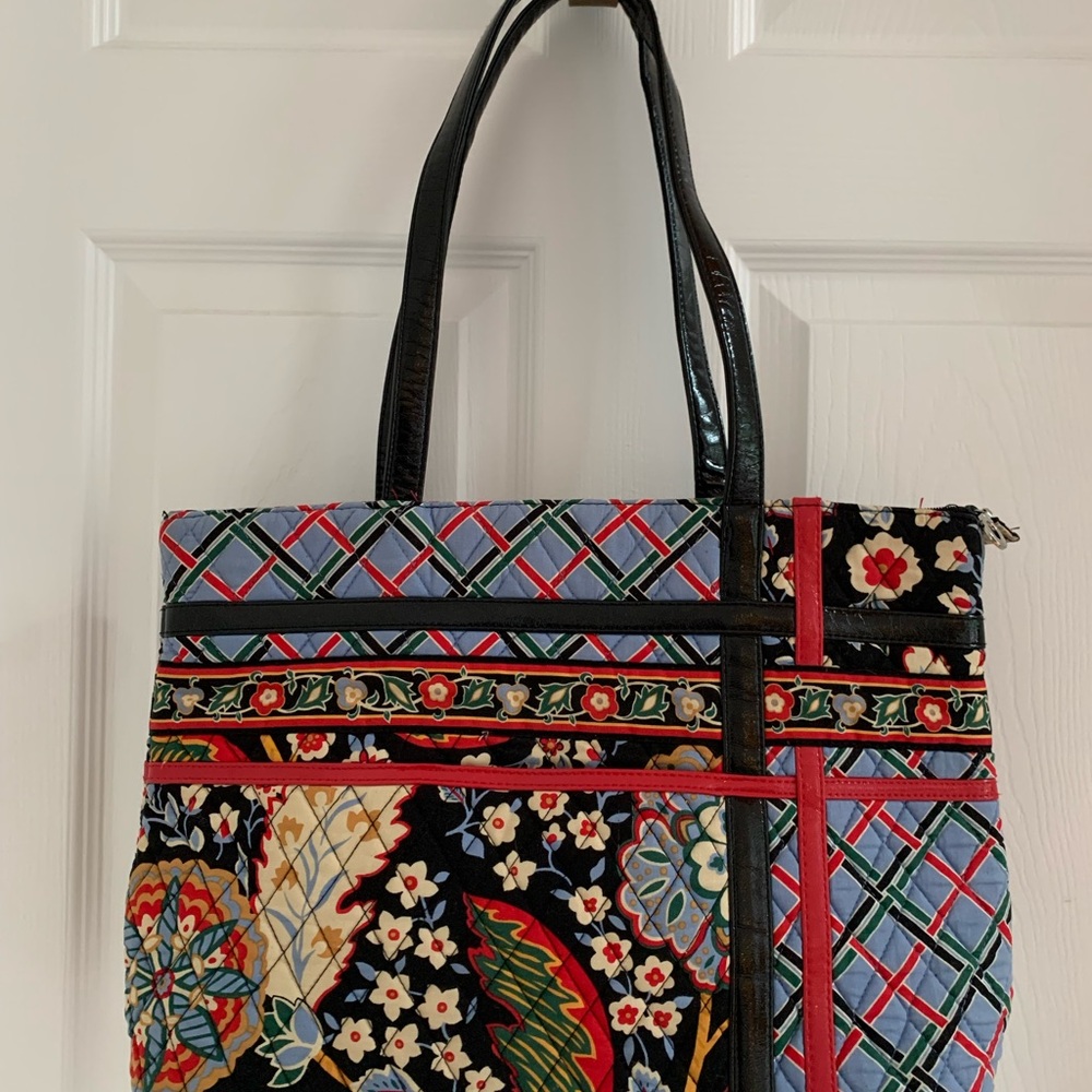 Vera Bradley Zippidy Versailles Large Tote Bag